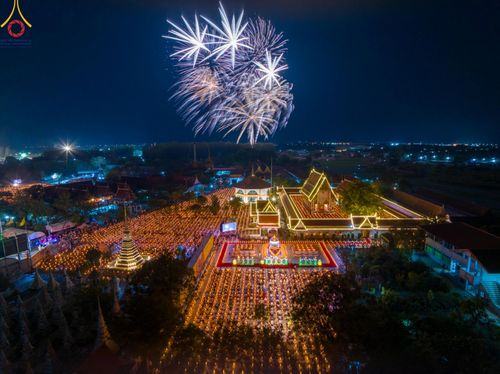 ภาพ No.206461:พิธีจุดประทีปถวายเป็นพุทธบูชา และบูชาธรรมมหาปูชนียาจารย์ ณ วัดสองพี่น้อง ต.ต้นตาล อ.สองพี่น้อง จ.สุพรรณบุรี ในโครงการธรรมยาตรา กตัญญูบูชา มหาปูชนียาจารย์ พระมงคลเทพมุนี(สด จนฺทสโร) พระผู้ปราบมาร อนุสรณ์สถาน 7 แห่ง ปีที่ 13 วันที่ 14 มกราคม พ.ศ. 2568