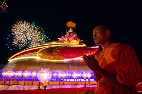 ภาพ No.206467:พิธีจุดประทีปถวายเป็นพุทธบูชา และบูชาธรรมมหาปูชนียาจารย์ ณ วัดสองพี่น้อง ต.ต้นตาล อ.สองพี่น้อง จ.สุพรรณบุรี ในโครงการธรรมยาตรา กตัญญูบูชา มหาปูชนียาจารย์ พระมงคลเทพมุนี(สด จนฺทสโร) พระผู้ปราบมาร อนุสรณ์สถาน 7 แห่ง ปีที่ 13 วันที่ 14 มกราคม พ.ศ. 2568
