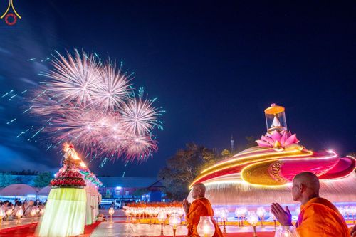 ภาพ No.206470:พิธีจุดประทีปถวายเป็นพุทธบูชา และบูชาธรรมมหาปูชนียาจารย์ ณ วัดสองพี่น้อง ต.ต้นตาล อ.สองพี่น้อง จ.สุพรรณบุรี ในโครงการธรรมยาตรา กตัญญูบูชา มหาปูชนียาจารย์ พระมงคลเทพมุนี(สด จนฺทสโร) พระผู้ปราบมาร อนุสรณ์สถาน 7 แห่ง ปีที่ 13 วันที่ 14 มกราคม พ.ศ. 2568