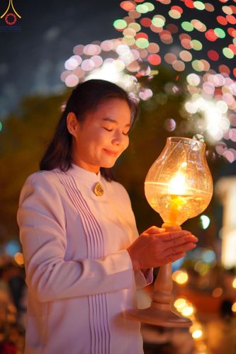 ภาพ No.206477:พิธีจุดประทีปถวายเป็นพุทธบูชา และบูชาธรรมมหาปูชนียาจารย์ ณ วัดสองพี่น้อง ต.ต้นตาล อ.สองพี่น้อง จ.สุพรรณบุรี ในโครงการธรรมยาตรา กตัญญูบูชา มหาปูชนียาจารย์ พระมงคลเทพมุนี(สด จนฺทสโร) พระผู้ปราบมาร อนุสรณ์สถาน 7 แห่ง ปีที่ 13 วันที่ 14 มกราคม พ.ศ. 2568