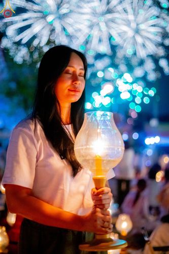 ภาพ No.206478:พิธีจุดประทีปถวายเป็นพุทธบูชา และบูชาธรรมมหาปูชนียาจารย์ ณ วัดสองพี่น้อง ต.ต้นตาล อ.สองพี่น้อง จ.สุพรรณบุรี ในโครงการธรรมยาตรา กตัญญูบูชา มหาปูชนียาจารย์ พระมงคลเทพมุนี(สด จนฺทสโร) พระผู้ปราบมาร อนุสรณ์สถาน 7 แห่ง ปีที่ 13 วันที่ 14 มกราคม พ.ศ. 2568