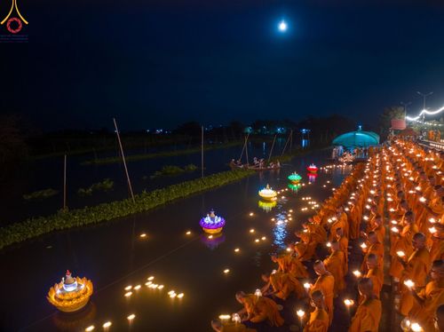 ภาพ No.206489:พิธีจุดประทีปถวายเป็นพุทธบูชา และบูชาธรรมมหาปูชนียาจารย์ ณ วัดสองพี่น้อง ต.ต้นตาล อ.สองพี่น้อง จ.สุพรรณบุรี ในโครงการธรรมยาตรา กตัญญูบูชา มหาปูชนียาจารย์ พระมงคลเทพมุนี(สด จนฺทสโร) พระผู้ปราบมาร อนุสรณ์สถาน 7 แห่ง ปีที่ 13 วันที่ 14 มกราคม พ.ศ. 2568