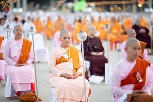 ภาพ No.207737:พิธีเวียนประทักษิณและจุดมาฆประทีป ในวันมาฆบูชา วันพุธที่ 12 กุมภาพันธ์ พ.ศ. 2568 ณ พระมหาธรรมกายเจดีย์ วัดพระธรรมกาย