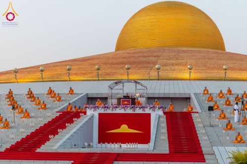 ภาพ No.207741:พิธีเวียนประทักษิณและจุดมาฆประทีป ในวันมาฆบูชา วันพุธที่ 12 กุมภาพันธ์ พ.ศ. 2568 ณ พระมหาธรรมกายเจดีย์ วัดพระธรรมกาย