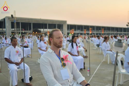 ภาพ No.207768:พิธีเวียนประทักษิณและจุดมาฆประทีป ในวันมาฆบูชา วันพุธที่ 12 กุมภาพันธ์ พ.ศ. 2568 ณ พระมหาธรรมกายเจดีย์ วัดพระธรรมกาย