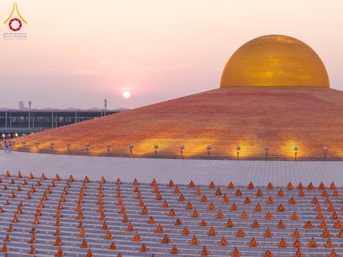 ภาพ No.207777:พิธีเวียนประทักษิณและจุดมาฆประทีป ในวันมาฆบูชา วันพุธที่ 12 กุมภาพันธ์ พ.ศ. 2568 ณ พระมหาธรรมกายเจดีย์ วัดพระธรรมกาย