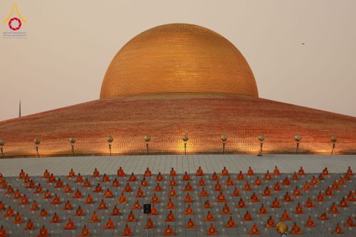 ภาพ No.207778:พิธีเวียนประทักษิณและจุดมาฆประทีป ในวันมาฆบูชา วันพุธที่ 12 กุมภาพันธ์ พ.ศ. 2568 ณ พระมหาธรรมกายเจดีย์ วัดพระธรรมกาย