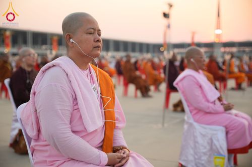 ภาพ No.207782:พิธีเวียนประทักษิณและจุดมาฆประทีป ในวันมาฆบูชา วันพุธที่ 12 กุมภาพันธ์ พ.ศ. 2568 ณ พระมหาธรรมกายเจดีย์ วัดพระธรรมกาย