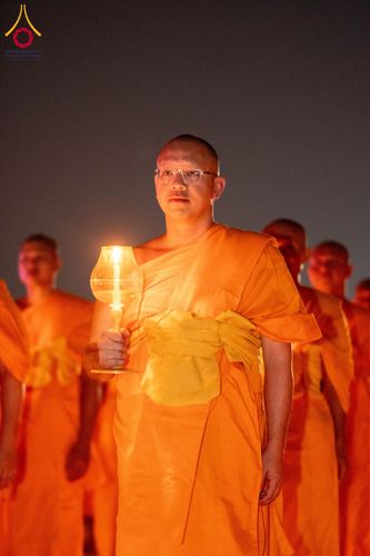 ภาพ No.207811:พิธีเวียนประทักษิณและจุดมาฆประทีป ในวันมาฆบูชา วันพุธที่ 12 กุมภาพันธ์ พ.ศ. 2568 ณ พระมหาธรรมกายเจดีย์ วัดพระธรรมกาย
