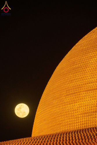 ภาพ No.207827:พิธีเวียนประทักษิณและจุดมาฆประทีป ในวันมาฆบูชา วันพุธที่ 12 กุมภาพันธ์ พ.ศ. 2568 ณ พระมหาธรรมกายเจดีย์ วัดพระธรรมกาย