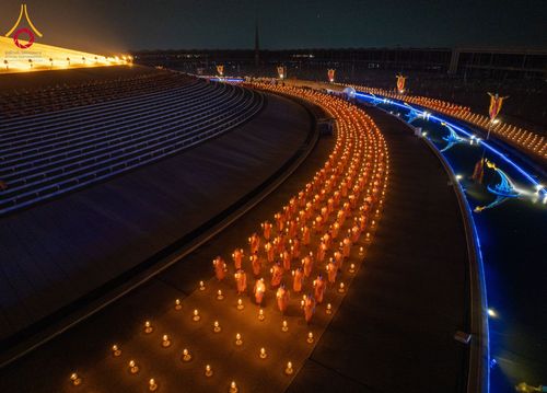 ภาพ No.207831:พิธีเวียนประทักษิณและจุดมาฆประทีป ในวันมาฆบูชา วันพุธที่ 12 กุมภาพันธ์ พ.ศ. 2568 ณ พระมหาธรรมกายเจดีย์ วัดพระธรรมกาย