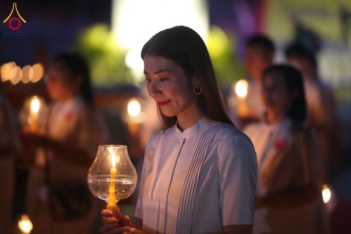 ภาพ No.207848:พิธีเวียนประทักษิณและจุดมาฆประทีป ในวันมาฆบูชา วันพุธที่ 12 กุมภาพันธ์ พ.ศ. 2568 ณ พระมหาธรรมกายเจดีย์ วัดพระธรรมกาย