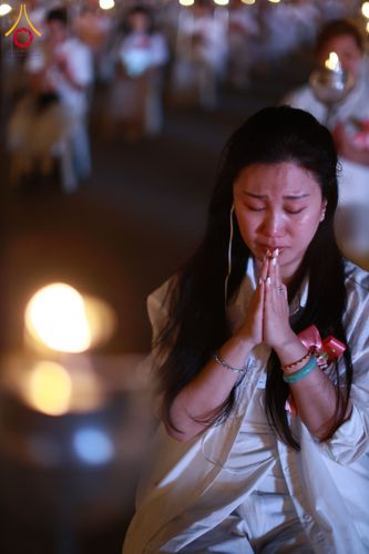 ภาพ No.207908:พิธีเวียนประทักษิณและจุดมาฆประทีป ในวันมาฆบูชา วันพุธที่ 12 กุมภาพันธ์ พ.ศ. 2568 ณ พระมหาธรรมกายเจดีย์ วัดพระธรรมกาย