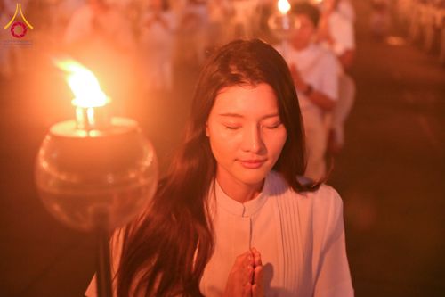 ภาพ No.207909:พิธีเวียนประทักษิณและจุดมาฆประทีป ในวันมาฆบูชา วันพุธที่ 12 กุมภาพันธ์ พ.ศ. 2568 ณ พระมหาธรรมกายเจดีย์ วัดพระธรรมกาย