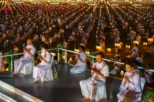 ภาพ No.207914:พิธีเวียนประทักษิณและจุดมาฆประทีป ในวันมาฆบูชา วันพุธที่ 12 กุมภาพันธ์ พ.ศ. 2568 ณ พระมหาธรรมกายเจดีย์ วัดพระธรรมกาย