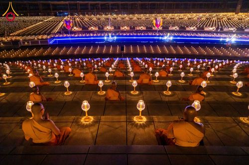 ภาพ No.207922:พิธีเวียนประทักษิณและจุดมาฆประทีป ในวันมาฆบูชา วันพุธที่ 12 กุมภาพันธ์ พ.ศ. 2568 ณ พระมหาธรรมกายเจดีย์ วัดพระธรรมกาย