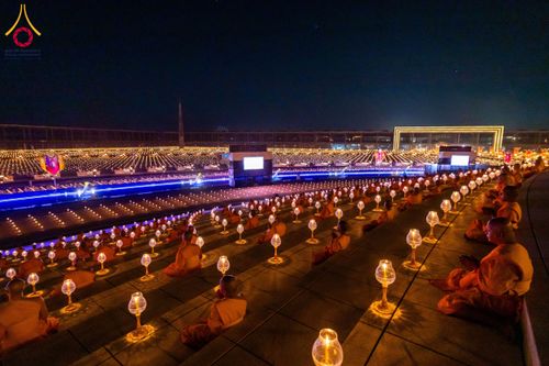 ภาพ No.207924:พิธีเวียนประทักษิณและจุดมาฆประทีป ในวันมาฆบูชา วันพุธที่ 12 กุมภาพันธ์ พ.ศ. 2568 ณ พระมหาธรรมกายเจดีย์ วัดพระธรรมกาย