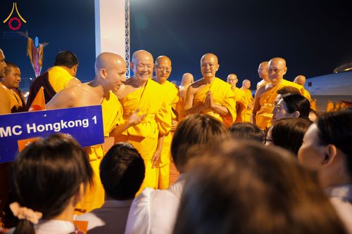 ภาพ No.207954:พิธีเวียนประทักษิณและจุดมาฆประทีป ในวันมาฆบูชา วันพุธที่ 12 กุมภาพันธ์ พ.ศ. 2568 ณ พระมหาธรรมกายเจดีย์ วัดพระธรรมกาย