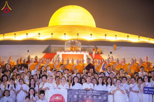 ภาพ No.207958:พิธีเวียนประทักษิณและจุดมาฆประทีป ในวันมาฆบูชา วันพุธที่ 12 กุมภาพันธ์ พ.ศ. 2568 ณ พระมหาธรรมกายเจดีย์ วัดพระธรรมกาย