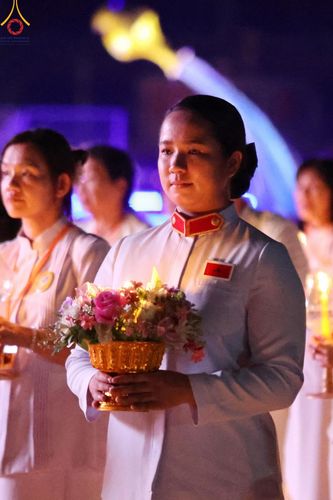 ภาพ No.208013:พิธีเวียนประทักษิณและจุดมาฆประทีป ในวันมาฆบูชา วันพุธที่ 12 กุมภาพันธ์ พ.ศ. 2568 ณ พระมหาธรรมกายเจดีย์ วัดพระธรรมกาย