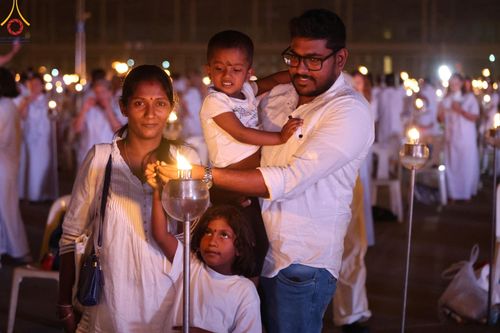 ภาพ No.208025:พิธีเวียนประทักษิณและจุดมาฆประทีป ในวันมาฆบูชา วันพุธที่ 12 กุมภาพันธ์ พ.ศ. 2568 ณ พระมหาธรรมกายเจดีย์ วัดพระธรรมกาย