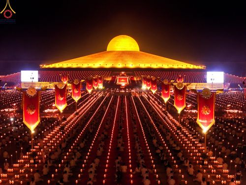 ภาพ No.208029:พิธีเวียนประทักษิณและจุดมาฆประทีป ในวันมาฆบูชา วันพุธที่ 12 กุมภาพันธ์ พ.ศ. 2568 ณ พระมหาธรรมกายเจดีย์ วัดพระธรรมกาย