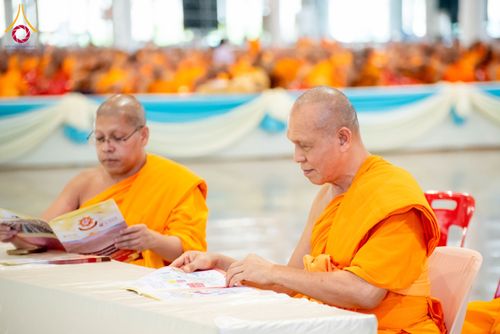 ภาพ No.209450:วันเสาร์ที่ 1 มีนาคม พ.ศ. 2568 สัมมนาใหญ่ ผู้นำบุญ 10,000 คน เพื่องานมหาสังฆทาน 40,000 กว่าวัดทั่วประเทศ ณ สภาธรรมกายสากล วัดพระธรรมกาย