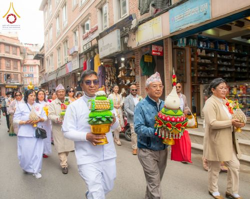 ภาพ No.210133:วันที่ 28 กุมภาพันธ์ พ.ศ.2568 พิธีเปิดโครงการบวชสามเณร พิธีถวายไทยธรรม พิธีขอขมามอบผ้าไตร  ณ เมืองปาตัน ประเทศเนปาล