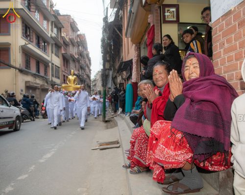 ภาพ No.210142:วันที่ 28 กุมภาพันธ์ พ.ศ.2568 พิธีเปิดโครงการบวชสามเณร พิธีถวายไทยธรรม พิธีขอขมามอบผ้าไตร  ณ เมืองปาตัน ประเทศเนปาล