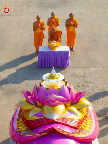 ภาพ No.211452:วันอาทิตย์ที่ 16 มีนาคม พ.ศ. 2568 ธรรมยาตราอัญเชิญพระบรมสารีริกธาตุ รอบเมืองปัตตานี ประดิษฐาน ณ ปทุมเจดีย์ เจดีย์พระพุทธเจ้า 5 พระองค์  ศูนย์อบรมเยาวชนปัตตานี