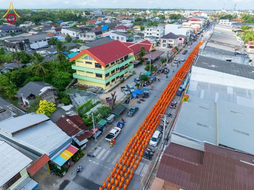 ภาพ No.211459:วันอาทิตย์ที่ 16 มีนาคม พ.ศ. 2568 ธรรมยาตราอัญเชิญพระบรมสารีริกธาตุ รอบเมืองปัตตานี ประดิษฐาน ณ ปทุมเจดีย์ เจดีย์พระพุทธเจ้า 5 พระองค์  ศูนย์อบรมเยาวชนปัตตานี