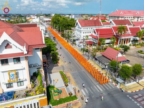 ภาพ No.211461:วันอาทิตย์ที่ 16 มีนาคม พ.ศ. 2568 ธรรมยาตราอัญเชิญพระบรมสารีริกธาตุ รอบเมืองปัตตานี ประดิษฐาน ณ ปทุมเจดีย์ เจดีย์พระพุทธเจ้า 5 พระองค์  ศูนย์อบรมเยาวชนปัตตานี