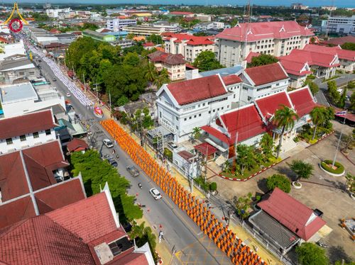 ภาพ No.211463:วันอาทิตย์ที่ 16 มีนาคม พ.ศ. 2568 ธรรมยาตราอัญเชิญพระบรมสารีริกธาตุ รอบเมืองปัตตานี ประดิษฐาน ณ ปทุมเจดีย์ เจดีย์พระพุทธเจ้า 5 พระองค์  ศูนย์อบรมเยาวชนปัตตานี