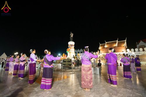 ภาพ No.211717:วันอาทิตย์ที่ 9 มีนาคม พ.ศ. 2568 พ่อเมืองโคราชจัดตักบาตรพระหมื่น ทำบุญเมือง 557 ปี