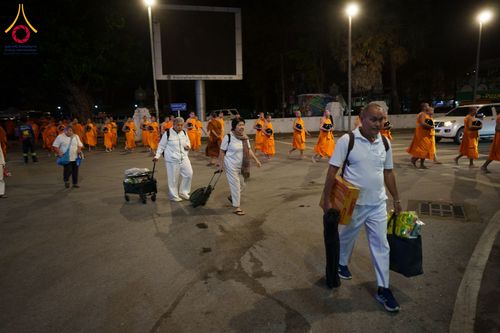 ภาพ No.211725:วันอาทิตย์ที่ 9 มีนาคม พ.ศ. 2568 พ่อเมืองโคราชจัดตักบาตรพระหมื่น ทำบุญเมือง 557 ปี