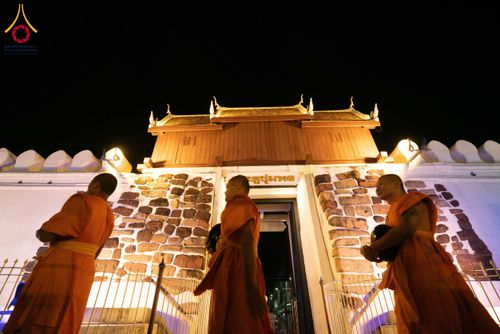 ภาพ No.211735:วันอาทิตย์ที่ 9 มีนาคม พ.ศ. 2568 พ่อเมืองโคราชจัดตักบาตรพระหมื่น ทำบุญเมือง 557 ปี