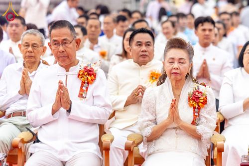 ภาพ No.211744:วันอาทิตย์ที่ 9 มีนาคม พ.ศ. 2568 พ่อเมืองโคราชจัดตักบาตรพระหมื่น ทำบุญเมือง 557 ปี