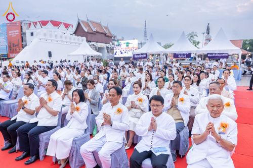 ภาพ No.211748:วันอาทิตย์ที่ 9 มีนาคม พ.ศ. 2568 พ่อเมืองโคราชจัดตักบาตรพระหมื่น ทำบุญเมือง 557 ปี