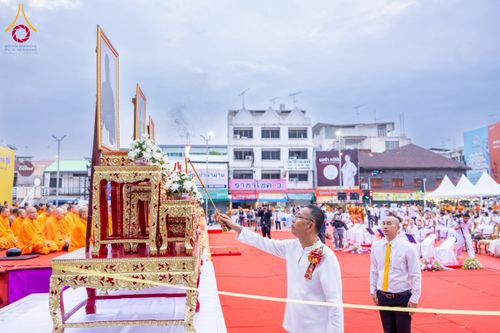 ภาพ No.211747:วันอาทิตย์ที่ 9 มีนาคม พ.ศ. 2568 พ่อเมืองโคราชจัดตักบาตรพระหมื่น ทำบุญเมือง 557 ปี