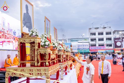 ภาพ No.211750:วันอาทิตย์ที่ 9 มีนาคม พ.ศ. 2568 พ่อเมืองโคราชจัดตักบาตรพระหมื่น ทำบุญเมือง 557 ปี