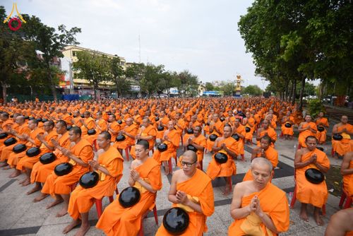 ภาพ No.211755:วันอาทิตย์ที่ 9 มีนาคม พ.ศ. 2568 พ่อเมืองโคราชจัดตักบาตรพระหมื่น ทำบุญเมือง 557 ปี