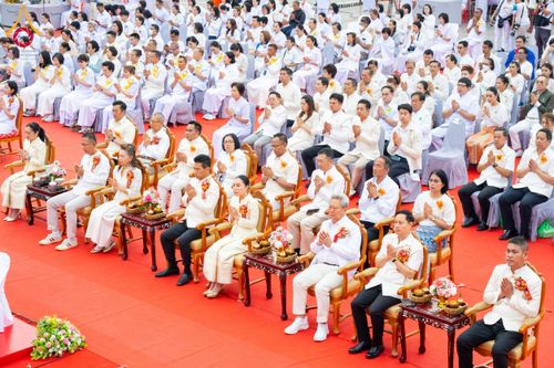 ภาพ No.211772:วันอาทิตย์ที่ 9 มีนาคม พ.ศ. 2568 พ่อเมืองโคราชจัดตักบาตรพระหมื่น ทำบุญเมือง 557 ปี