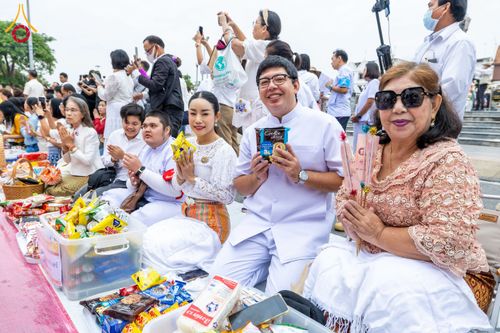 ภาพ No.211780:วันอาทิตย์ที่ 9 มีนาคม พ.ศ. 2568 พ่อเมืองโคราชจัดตักบาตรพระหมื่น ทำบุญเมือง 557 ปี