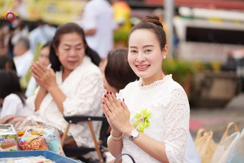 ภาพ No.211789:วันอาทิตย์ที่ 9 มีนาคม พ.ศ. 2568 พ่อเมืองโคราชจัดตักบาตรพระหมื่น ทำบุญเมือง 557 ปี