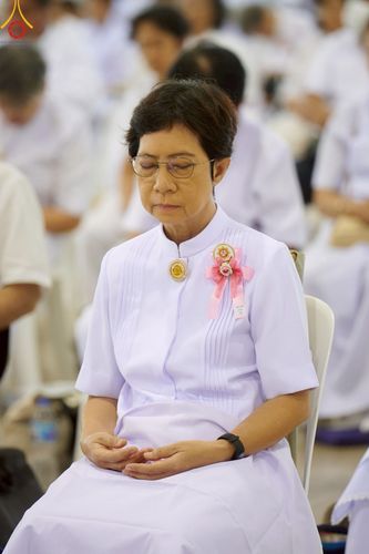 ภาพ No.220139:วันอังคารที่ 22 เมษายน พ.ศ. 2568 พิธีมอบปัจจัยช่วยเหลือครู 4 จังหวัดชายแดนภาคใต้ , พิธีกล่าวคำถวายอุปกรณ์ เพื่อเตรียมการต้อนรับคณะสงฆ์ฯ , พิธีกล่าวคำถวายภัตตาหารเป็นสังฆทาน , คณะสงฆ์ฉันภัตตาหารเพล  เนื่องในวันคุ้มครองโลก พิธีถวายมหาสังฆทานแด่คณะสงฆ์