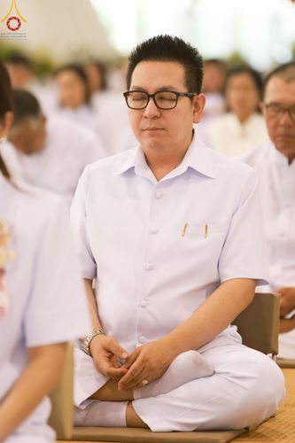 ภาพ No.220141:วันอังคารที่ 22 เมษายน พ.ศ. 2568 พิธีมอบปัจจัยช่วยเหลือครู 4 จังหวัดชายแดนภาคใต้ , พิธีกล่าวคำถวายอุปกรณ์ เพื่อเตรียมการต้อนรับคณะสงฆ์ฯ , พิธีกล่าวคำถวายภัตตาหารเป็นสังฆทาน , คณะสงฆ์ฉันภัตตาหารเพล  เนื่องในวันคุ้มครองโลก พิธีถวายมหาสังฆทานแด่คณะสงฆ์