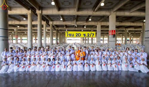 ภาพ No.220243:วันอังคารที่ 22 เมษายน พ.ศ. 2568 พิธีมอบปัจจัยช่วยเหลือครู 4 จังหวัดชายแดนภาคใต้ , พิธีกล่าวคำถวายอุปกรณ์ เพื่อเตรียมการต้อนรับคณะสงฆ์ฯ , พิธีกล่าวคำถวายภัตตาหารเป็นสังฆทาน , คณะสงฆ์ฉันภัตตาหารเพล  เนื่องในวันคุ้มครองโลก พิธีถวายมหาสังฆทานแด่คณะสงฆ์