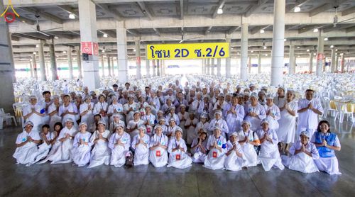 ภาพ No.220251:วันอังคารที่ 22 เมษายน พ.ศ. 2568 พิธีมอบปัจจัยช่วยเหลือครู 4 จังหวัดชายแดนภาคใต้ , พิธีกล่าวคำถวายอุปกรณ์ เพื่อเตรียมการต้อนรับคณะสงฆ์ฯ , พิธีกล่าวคำถวายภัตตาหารเป็นสังฆทาน , คณะสงฆ์ฉันภัตตาหารเพล  เนื่องในวันคุ้มครองโลก พิธีถวายมหาสังฆทานแด่คณะสงฆ์