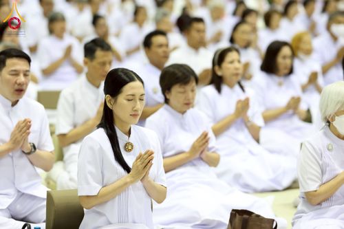 ภาพ No.223498:วันวิสาขบูชา วันอาทิตย์ที่ 11 พฤษภาคม พ.ศ. 2568 พิธีตักบาตร และปฎิบัติธรรม ณ สภาธรรมกายสากล วัดพระธรรมกาย