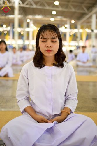 ภาพ No.223509:วันวิสาขบูชา วันอาทิตย์ที่ 11 พฤษภาคม พ.ศ. 2568 พิธีตักบาตร และปฎิบัติธรรม ณ สภาธรรมกายสากล วัดพระธรรมกาย